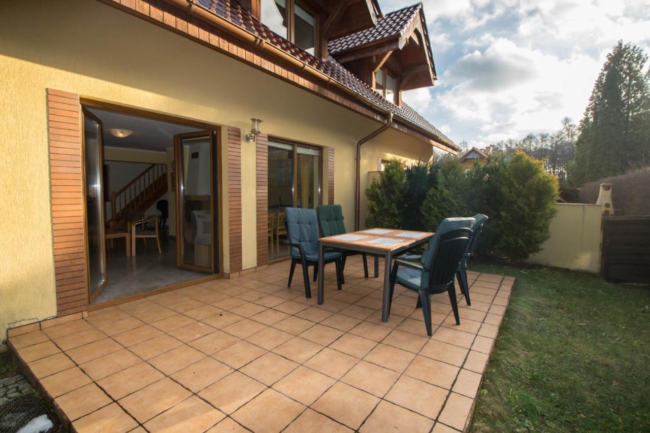 Villa Dom Koral Poddąbie Exterior foto